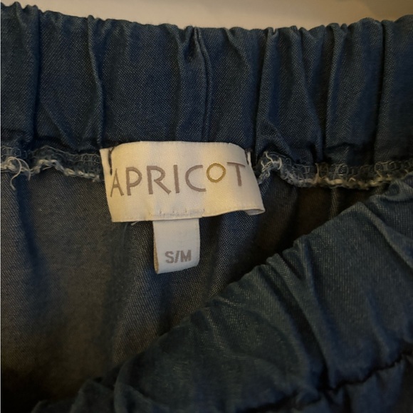 BNWOT Off shoulder/ boatneck denim (Tencel) top made in Italy, size small - Picture 5 of 5